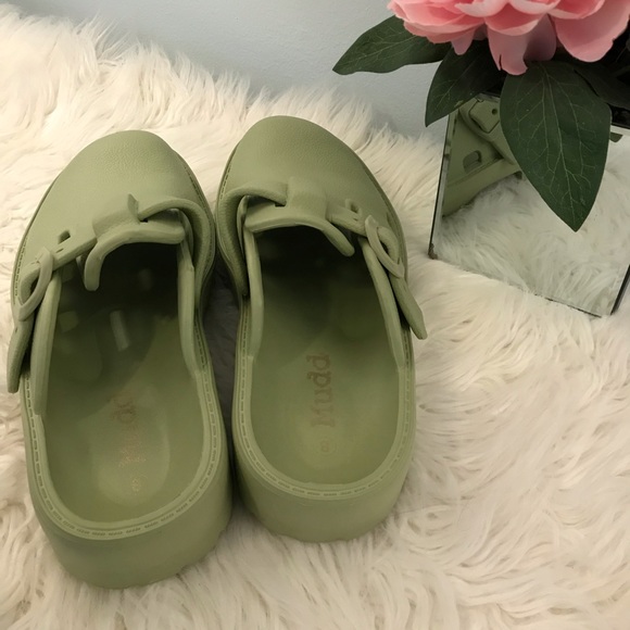 MUDD BUCKLE MULES - Picture 4 of 8